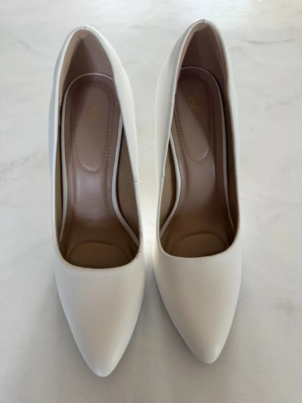 White Pointed Toe Stiletto Pumps Size 7.5 Faux Leather Classic Heels